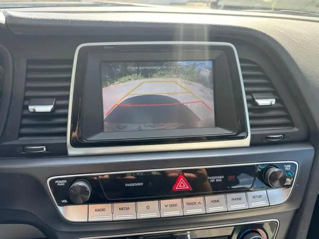 2018 HYUNDAI SONATA SE  