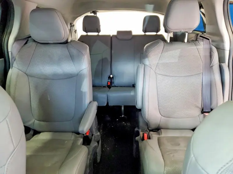 2022 TOYOTA SIENNA LIMITED  