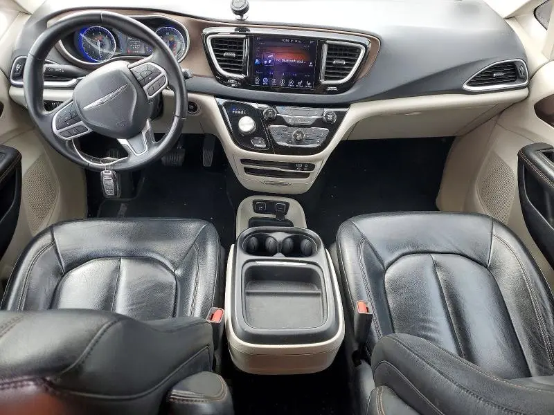 2017 CHRYSLER PACIFICA TOURING L  