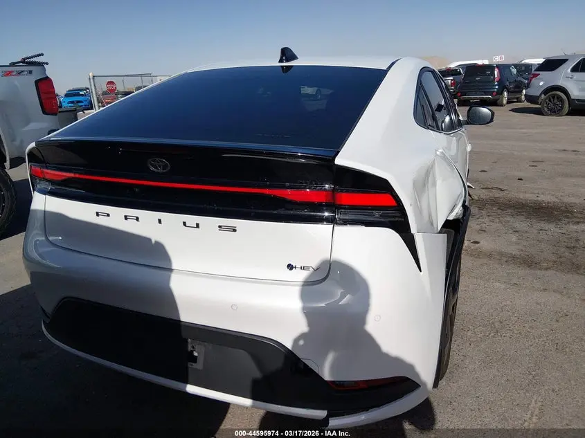 2026 TOYOTA PRIUS LE