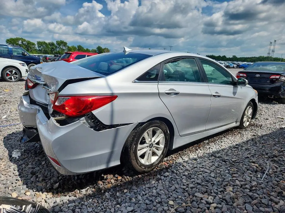 2014 HYUNDAI SONATA GLS  
