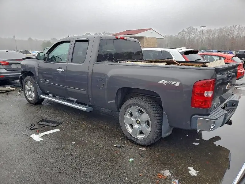 2011 CHEVROLET SILVERADO K1500 LT  
