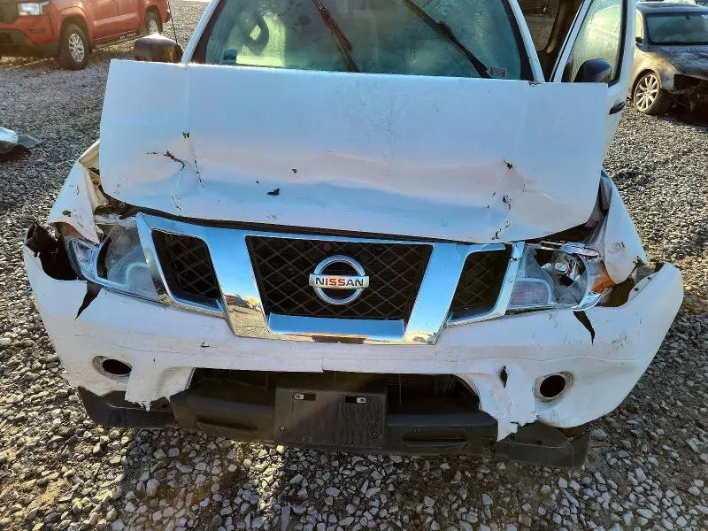 2018 NISSAN FRONTIER SV V6  