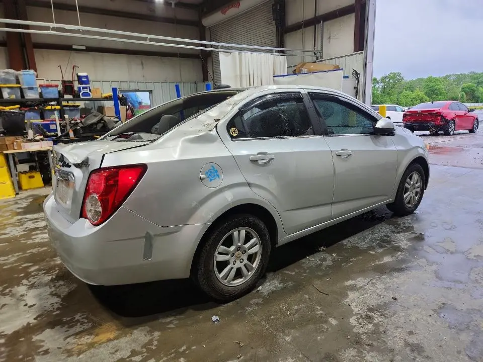2016 CHEVROLET SONIC LT  