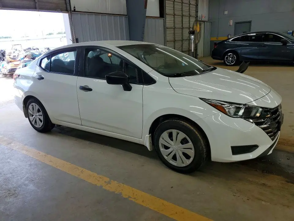2024 NISSAN VERSA   