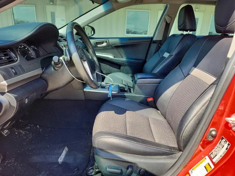 2013 TOYOTA CAMRY SE  