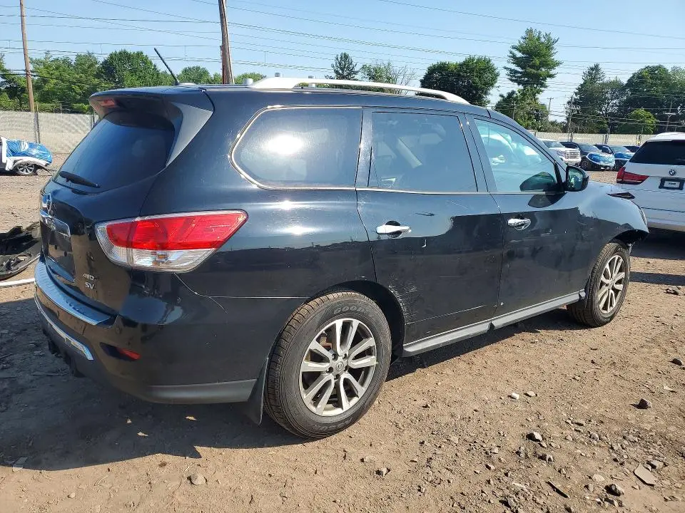 2014 NISSAN PATHFINDER SV  