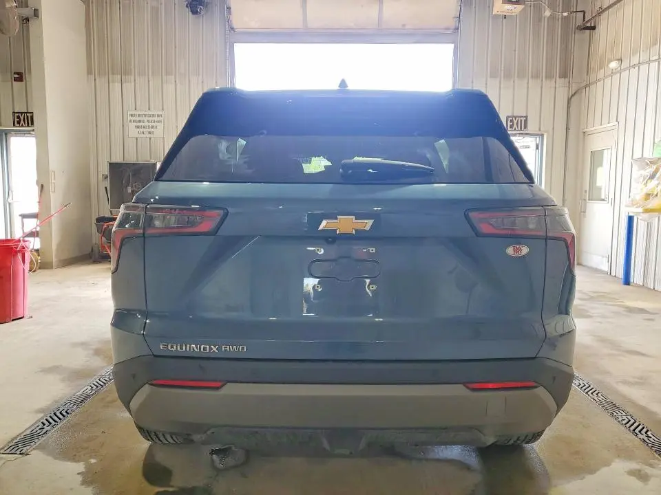 2025 CHEVROLET EQUINOX LT  