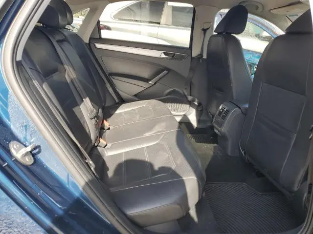 2019 VOLKSWAGEN PASSAT WOLFSBURG  