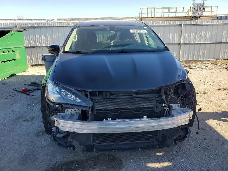 2017 CHRYSLER PACIFICA LX  