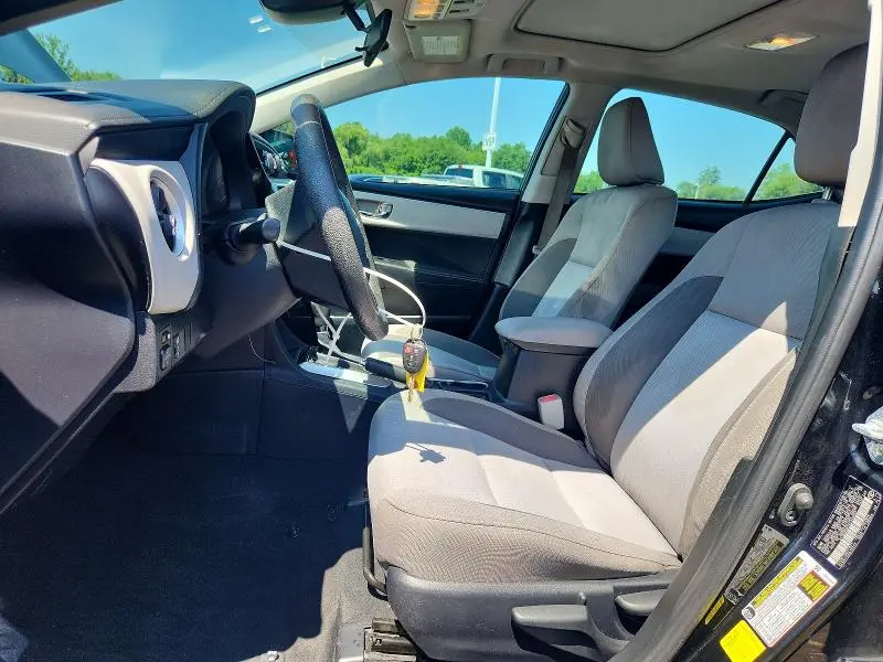 2017 TOYOTA COROLLA LE  