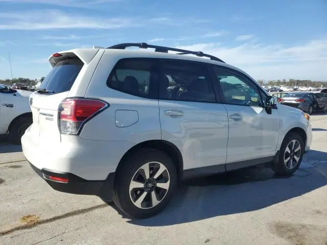 2017 SUBARU FORESTER   