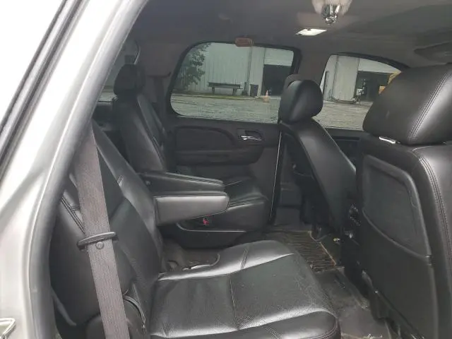 2010 CHEVROLET TAHOE C1500 LTZ  