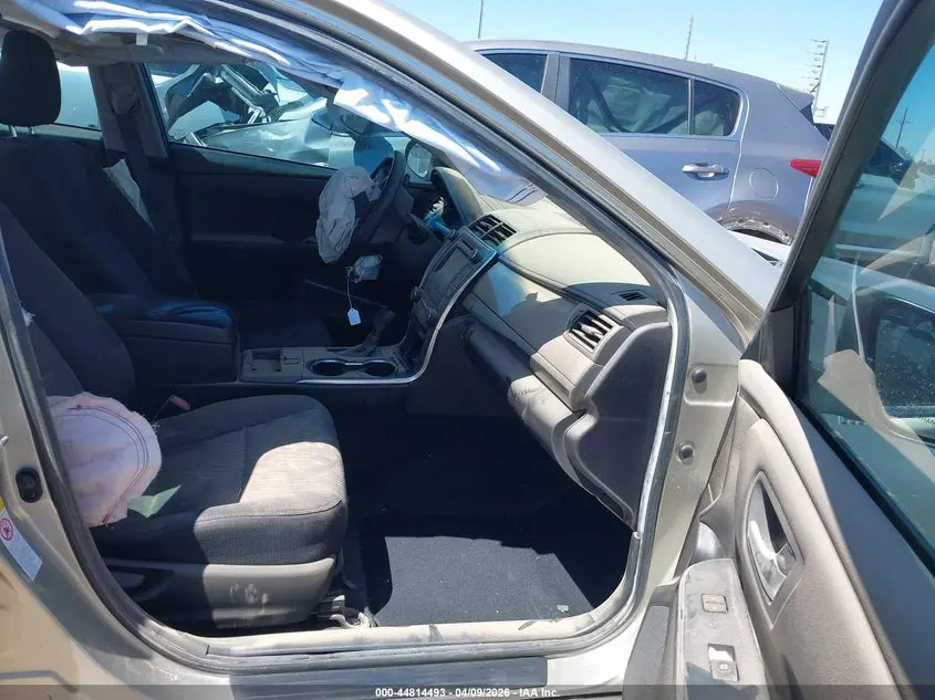 2015 TOYOTA CAMRY HYBRID LE