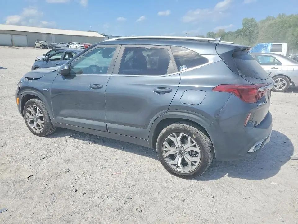 2022 KIA SELTOS EX  
