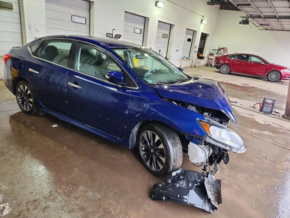 2016 NISSAN SENTRA SR  