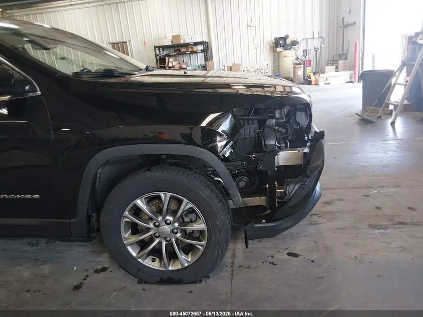 2019 JEEP CHEROKEE LATITUDE PLUS 4X4