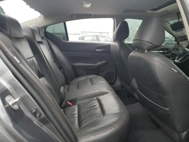 2024 NISSAN ALTIMA SR  