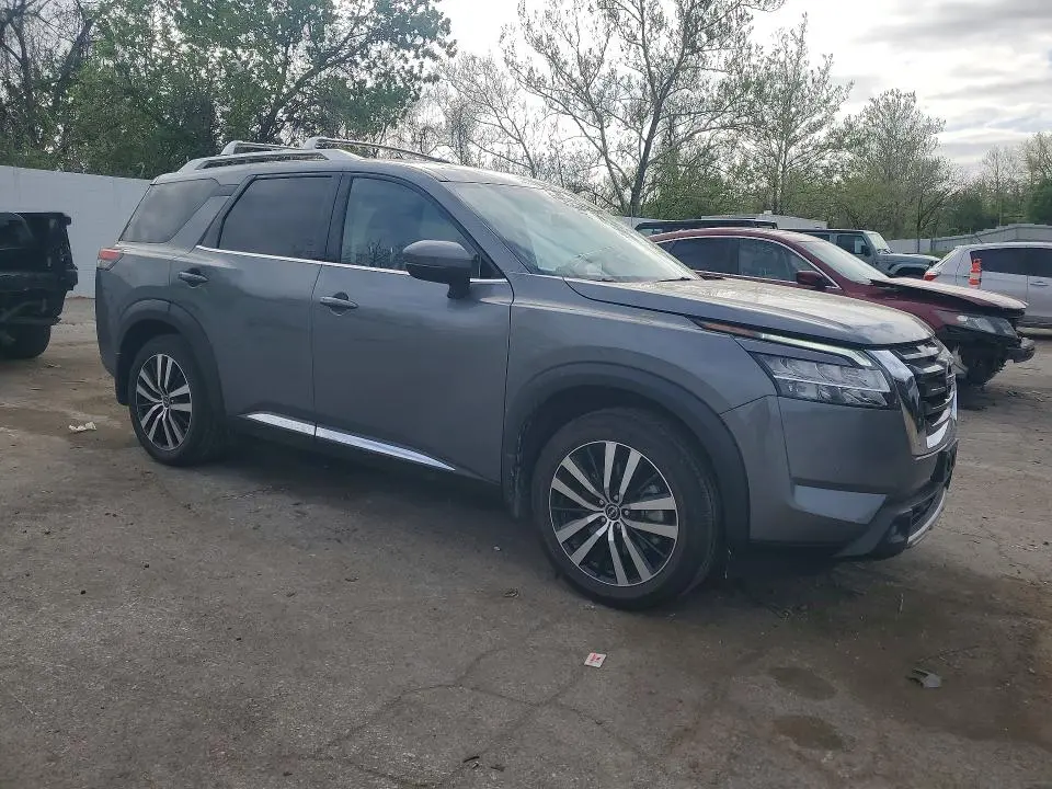 2023 NISSAN PATHFINDER PLATINUM  