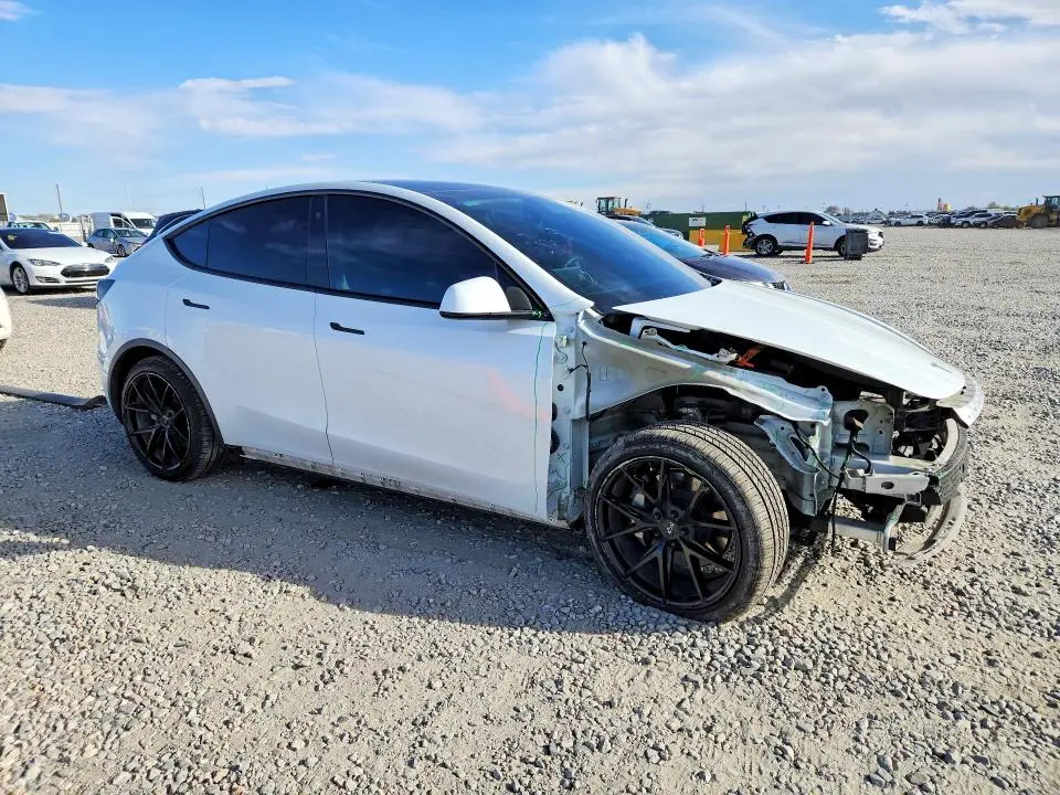 2022 TESLA MODEL Y   