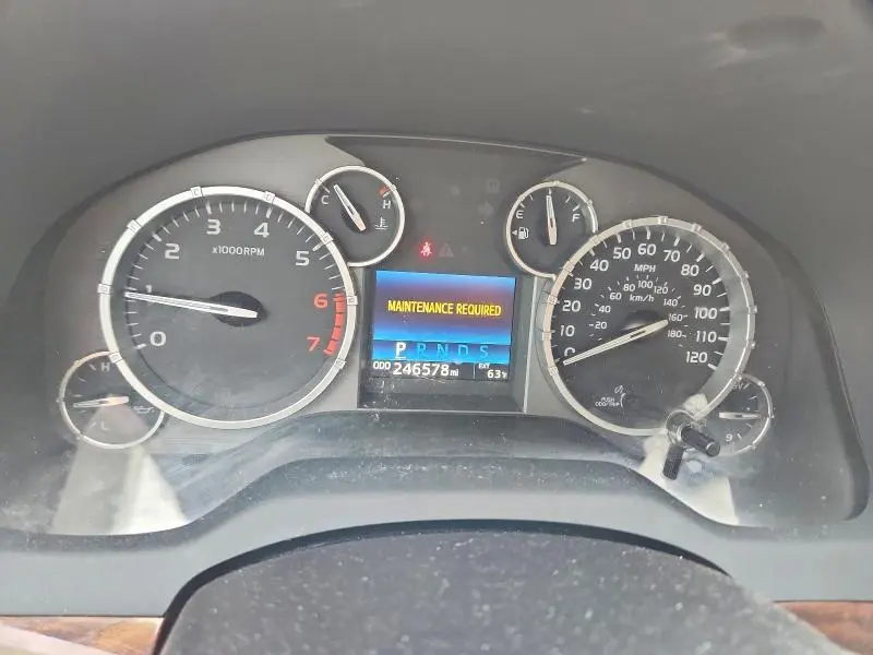 2017 TOYOTA TUNDRA CREWMAX LIMITED  