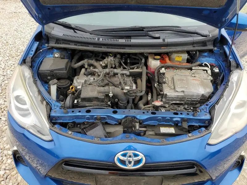 2015 TOYOTA PRIUS C TWO  