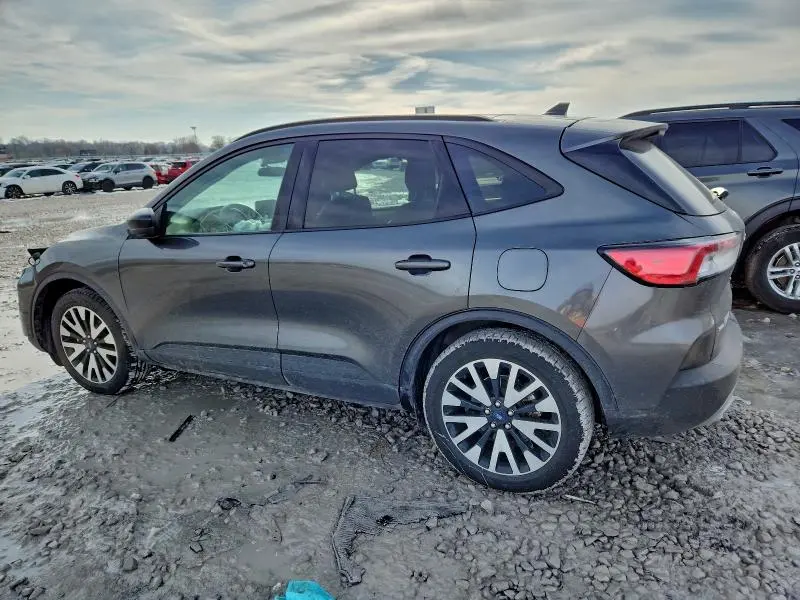 2020 FORD ESCAPE SE SPORT  