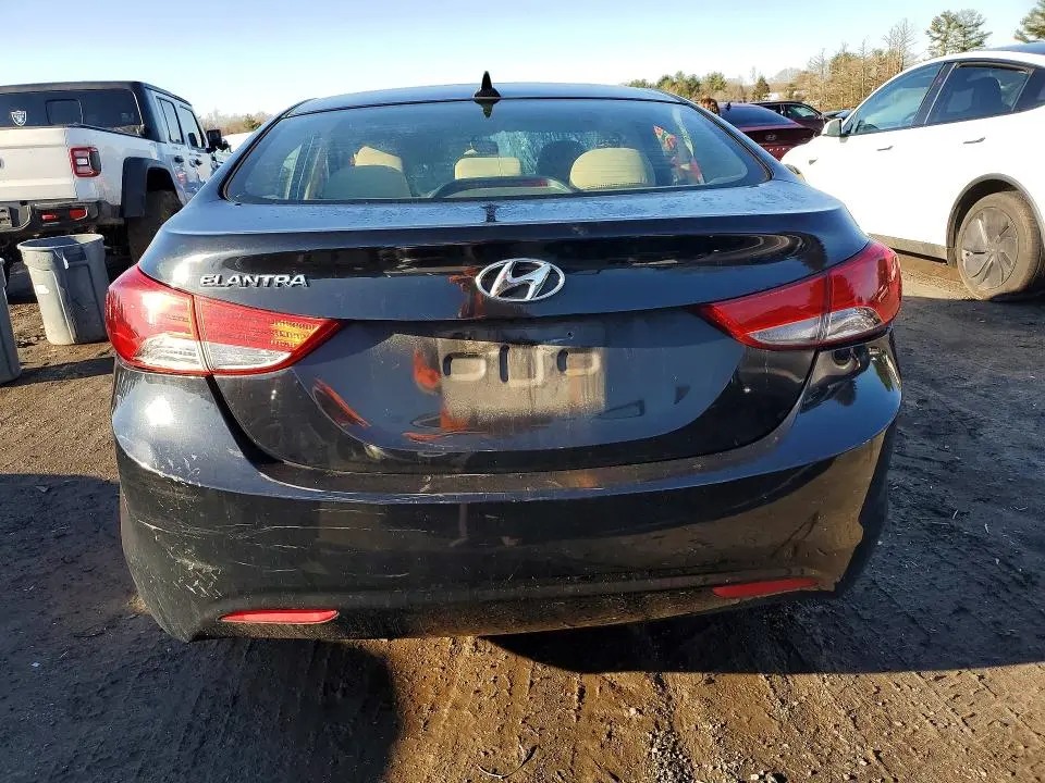 2013 HYUNDAI ELANTRA GLS  