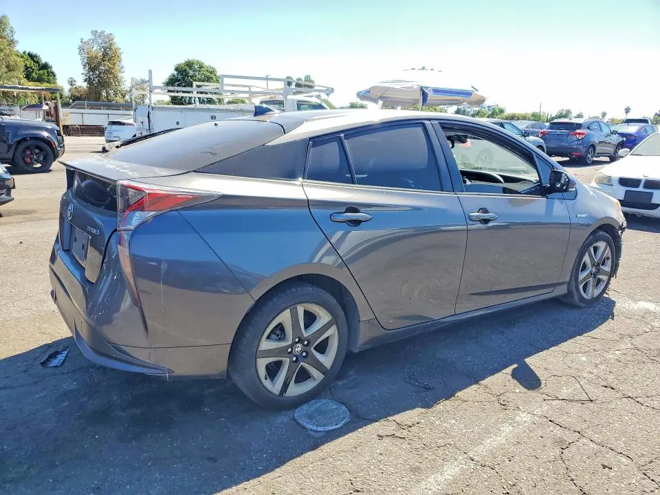 2017 TOYOTA PRIUS FOUR TOURING  