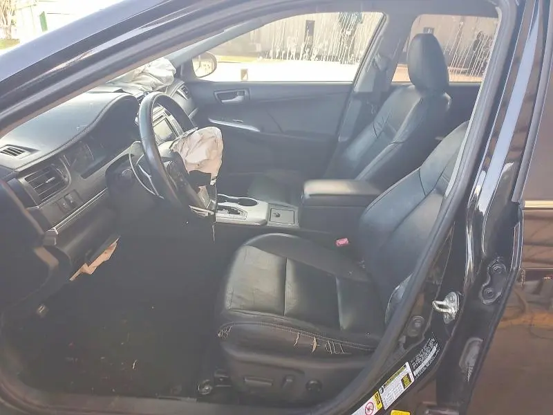 2013 TOYOTA CAMRY SE  