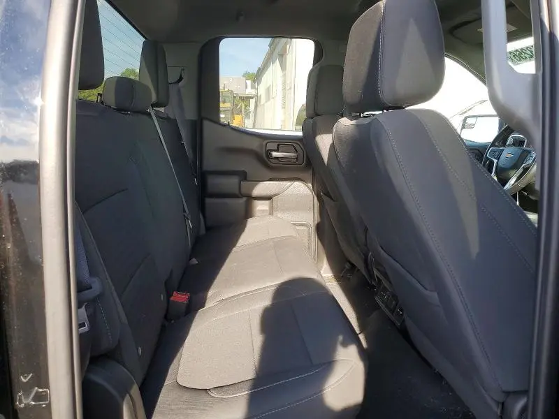 2021 CHEVROLET SILVERADO K1500 LT  