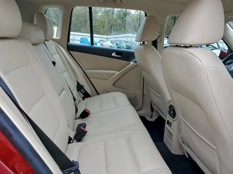 2016 VOLKSWAGEN TIGUAN S  