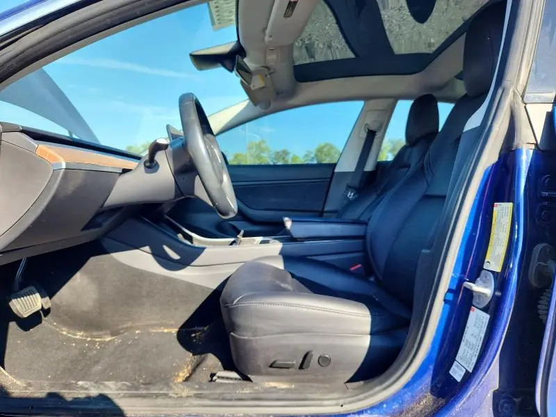 2018 TESLA MODEL 3   