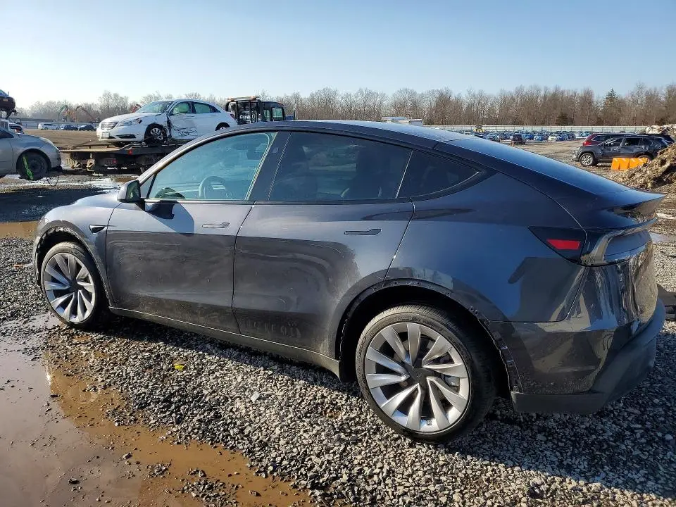 2026 TESLA MODEL Y   
