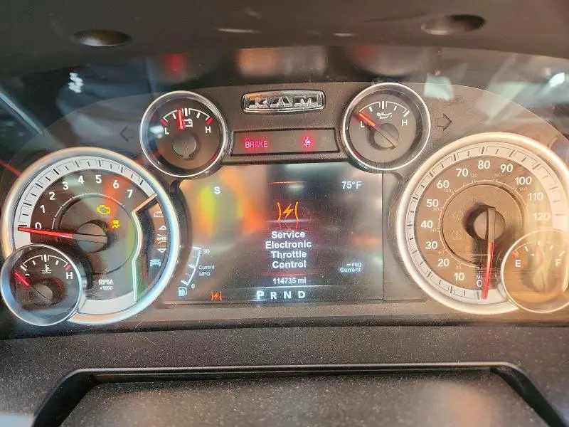 2015 RAM 1500 LARAMIE  
