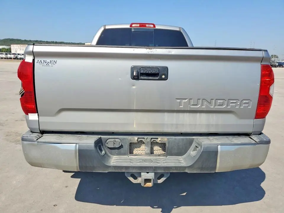 2014 TOYOTA TUNDRA SR5  