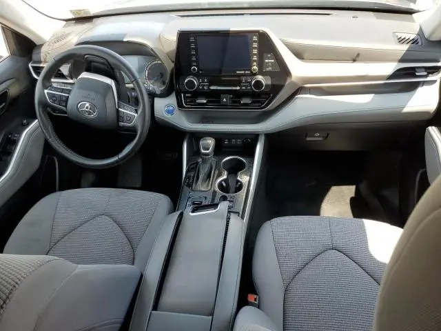 2022 TOYOTA HIGHLANDER HYBRID LE  
