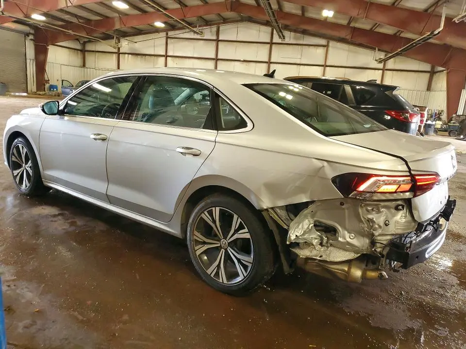 2021 VOLKSWAGEN PASSAT SE  