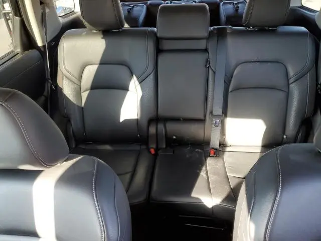 2022 NISSAN PATHFINDER SL  