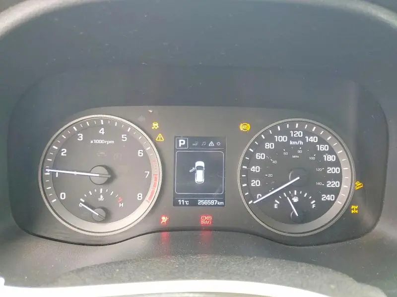 2017 HYUNDAI TUCSON SE  