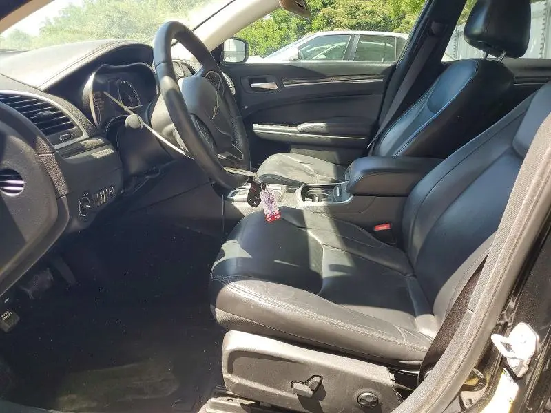 2017 CHRYSLER 300 LIMITED  