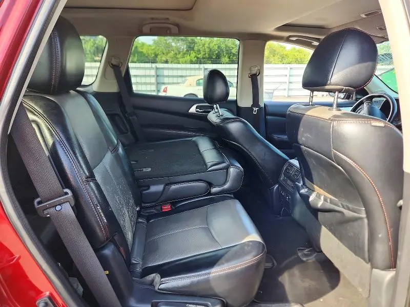 2020 NISSAN PATHFINDER SL  