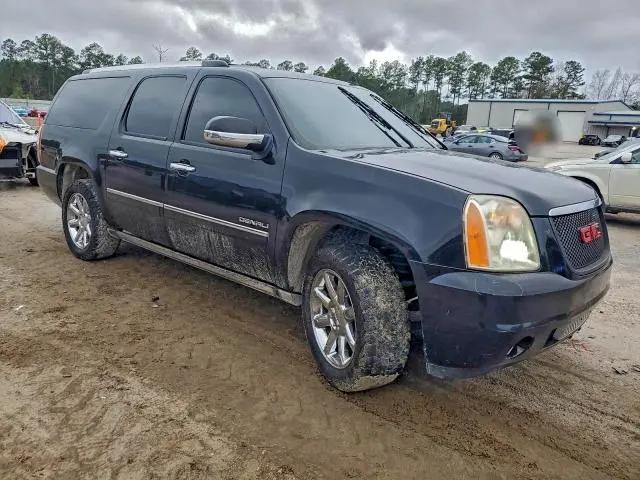 2011 GMC YUKON XL DENALI  