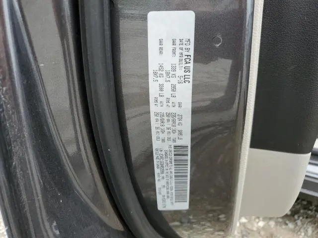 2017 CHRYSLER PACIFICA LIMITED  