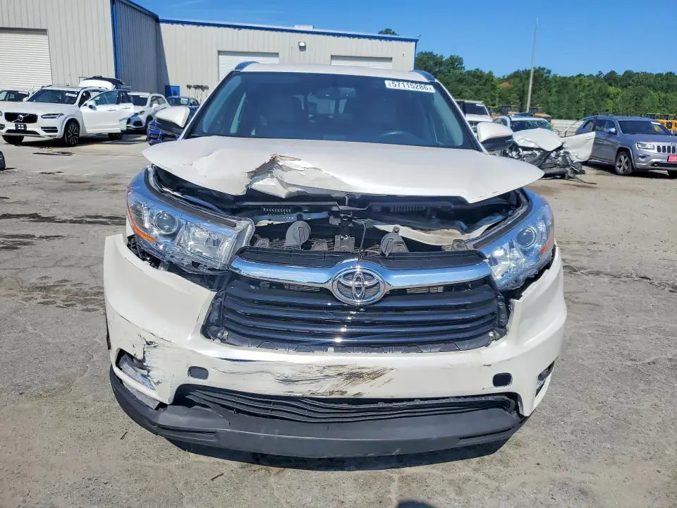 2016 TOYOTA HIGHLANDER LIMITED  