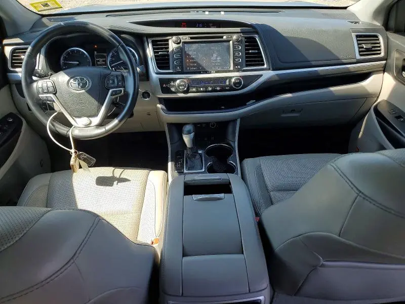 2019 TOYOTA HIGHLANDER LIMITED  