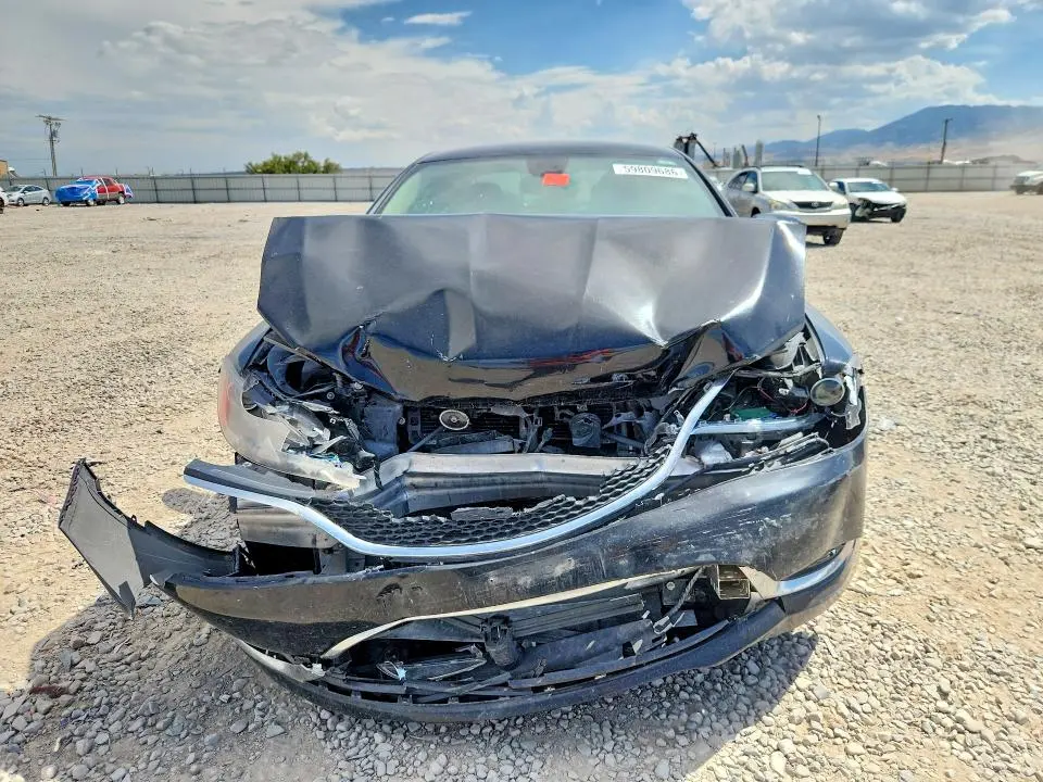 2016 CHRYSLER 200 LIMITED  