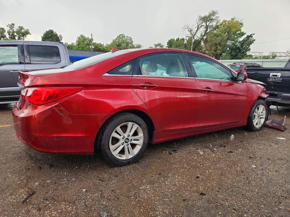 2011 HYUNDAI SONATA GLS  