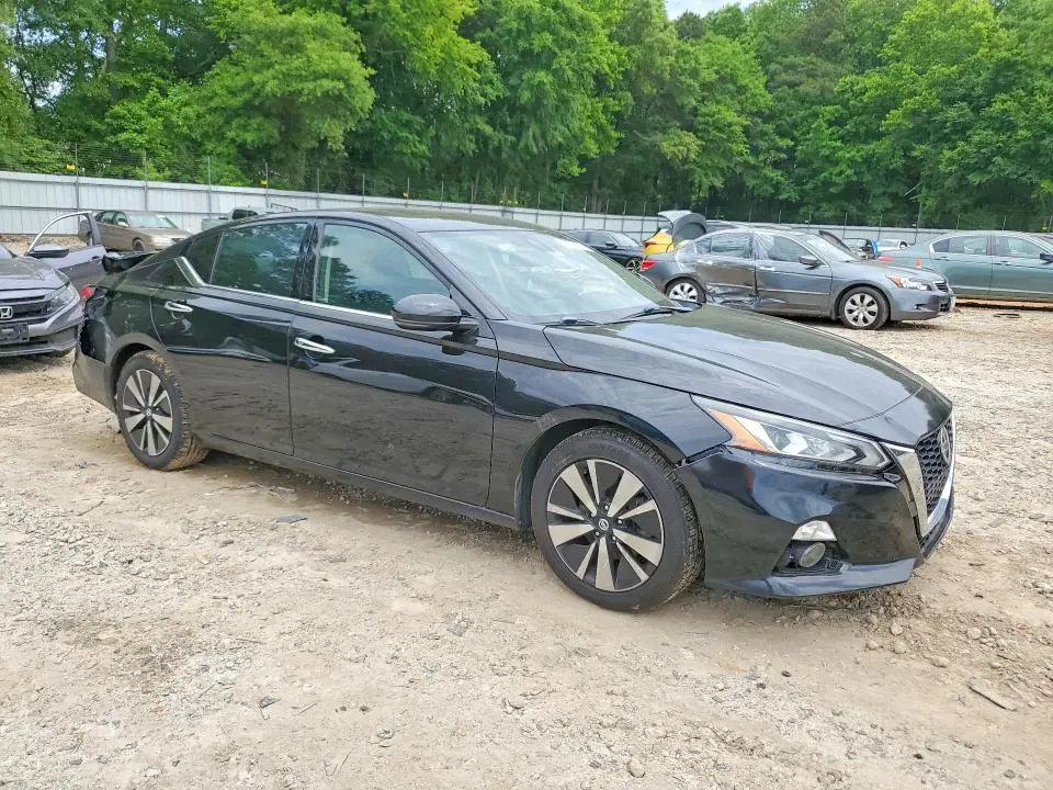 2019 NISSAN ALTIMA SL  