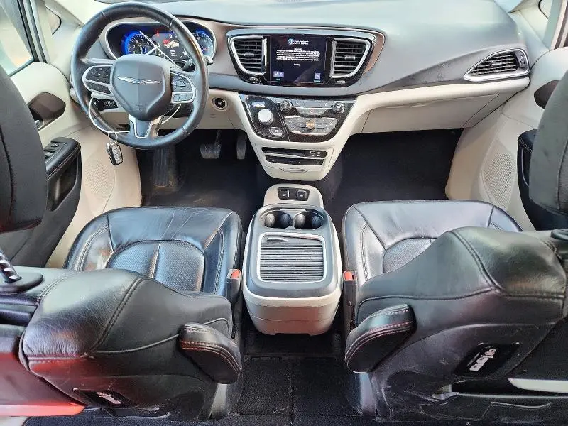 2017 CHRYSLER PACIFICA TOURING L PLUS  